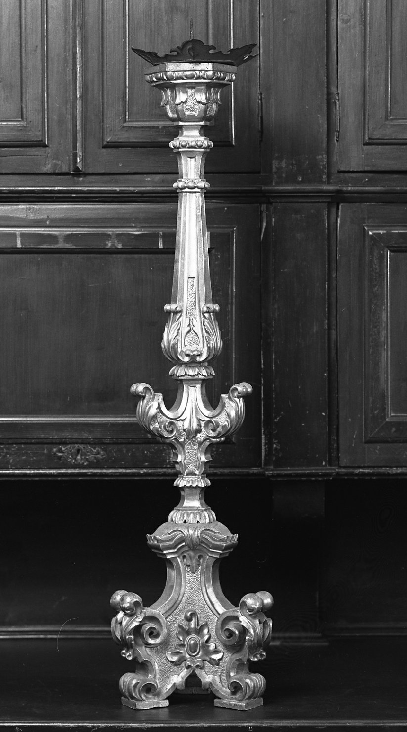 candeliere d'altare - manifattura romagnola (seconda metà sec. XVIII)