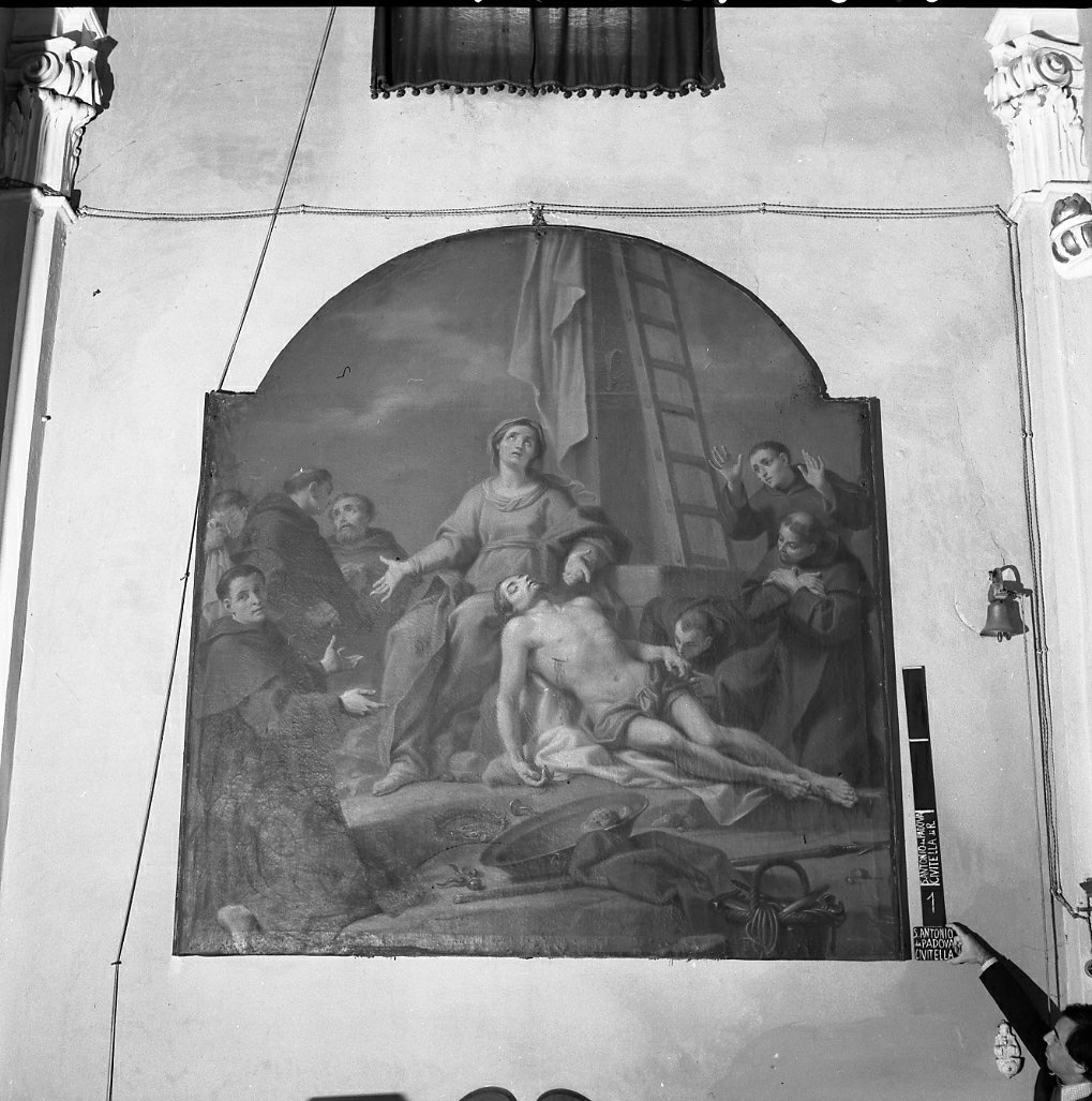 deposizione di Cristo dalla croce (dipinto) di Graziani Ercole il Giovane (attribuito) (prima metà sec. XVIII)