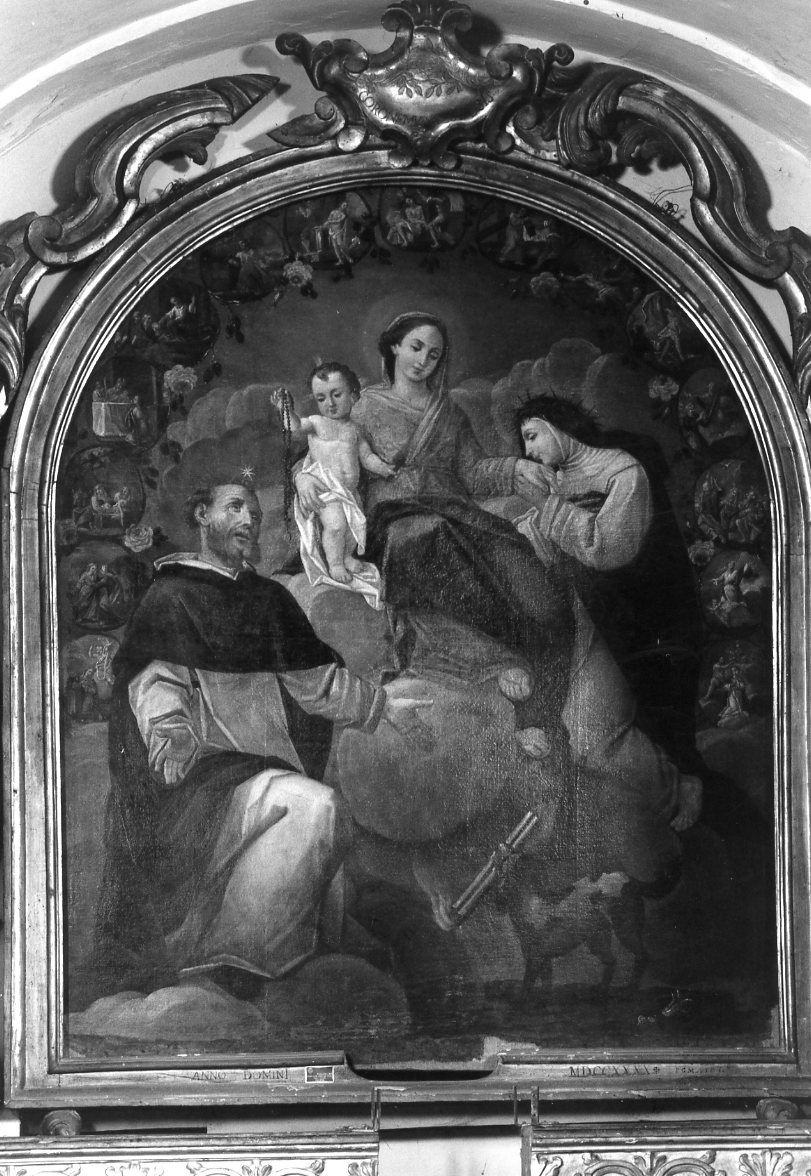 Madonna col Bambino, San Domenico, Santa Caterina e i misteri del Rosario (pala d'altare) di Valbonesi Michele (sec. XVIII)