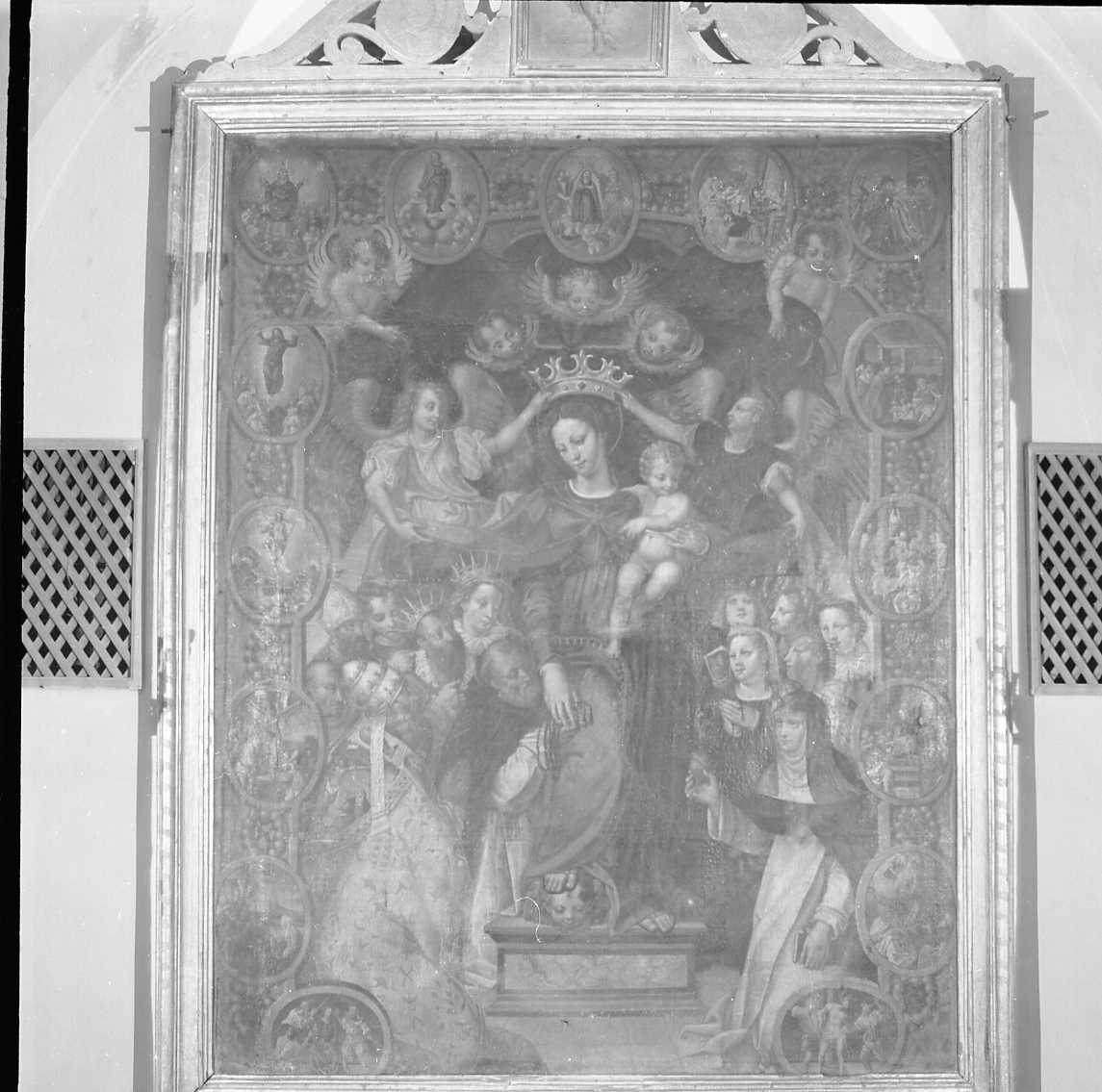 Madonna del Rosario con San Domenico, San Pio V, Santa Caterina da Siena, tra Santi e misteri del Rosario (dipinto) - ambito romagnolo (prima metà sec. XVII)
