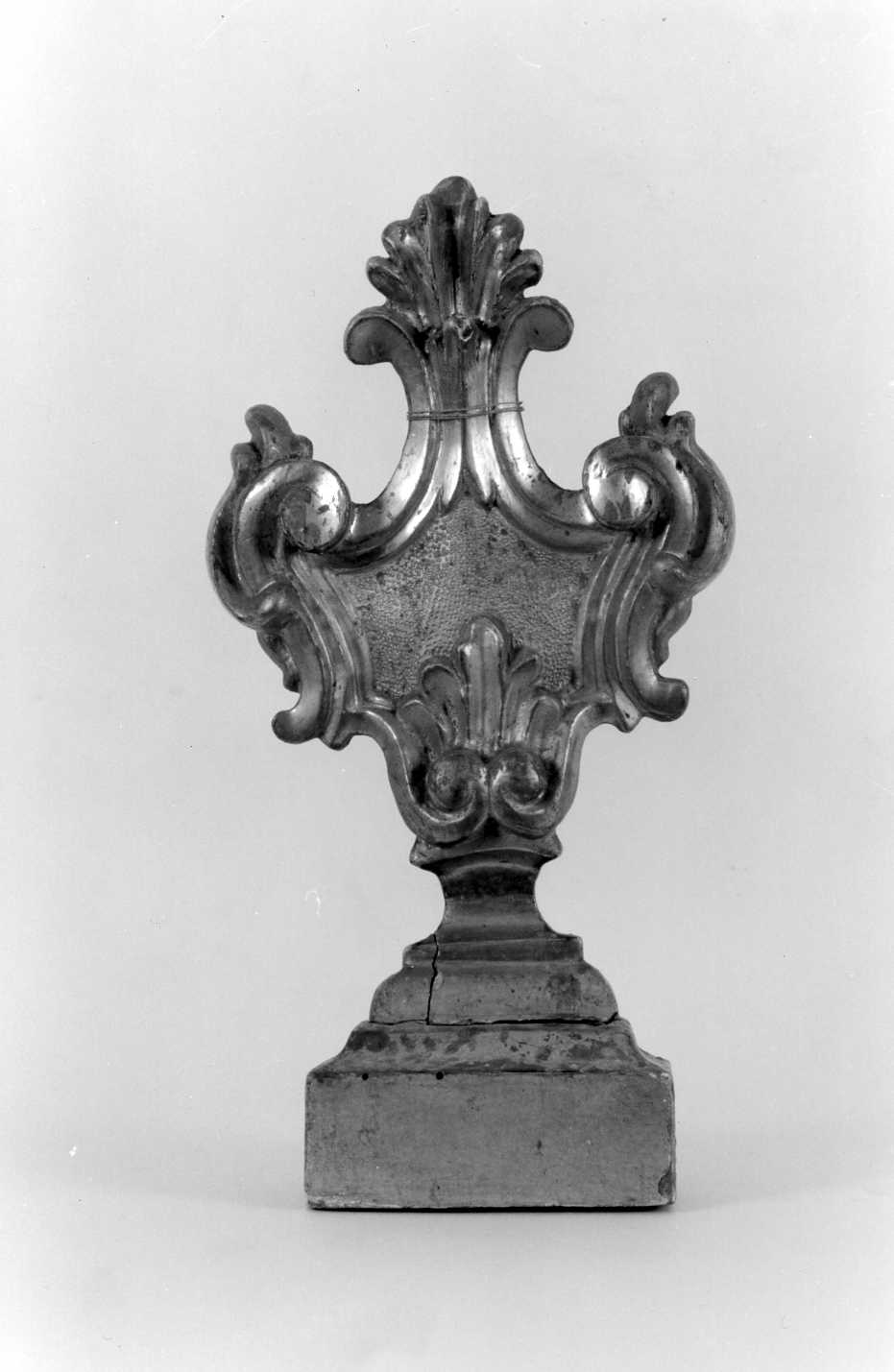 vaso d'altare con composizione floreale - bottega emiliano-romagnola (secc. XVIII/ XIX)