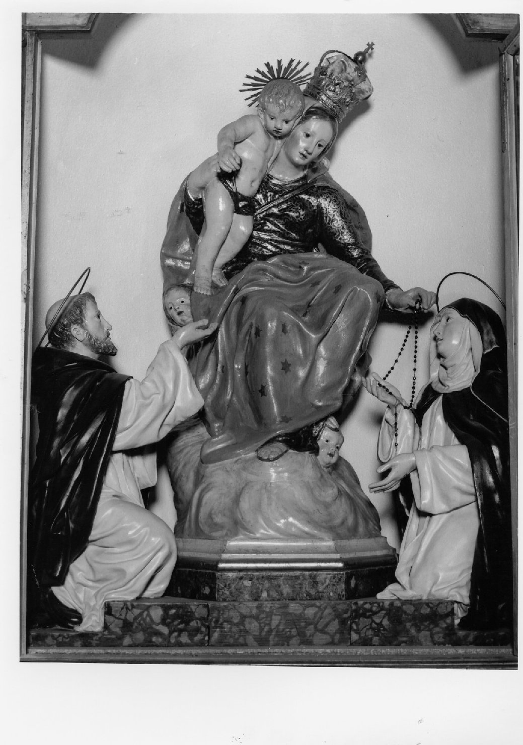 Madonna del Rosario con San Domenico e Santa Caterina da Siena (gruppo scultoreo) - ambito emiliano-romagnolo (seconda metà sec. XVIII)