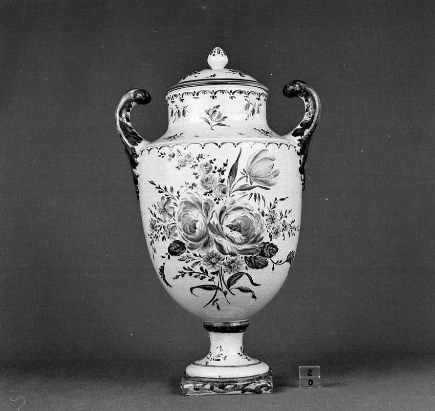 motivi decorativi floreali (vaso) - manifattura Ferniani (sec. XVIII)