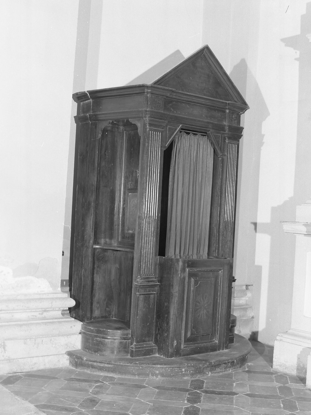 confessionale - bottega romagnola (sec. XVIII)