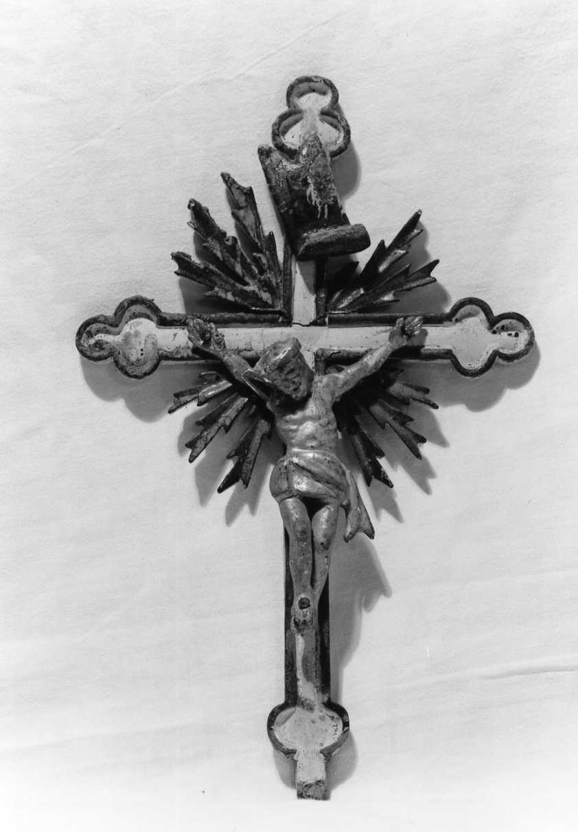 Cristo Crocifisso e motivi decorativi a volute (croce processionale) - bottega tosco-romagnola (inizio sec. XIX)