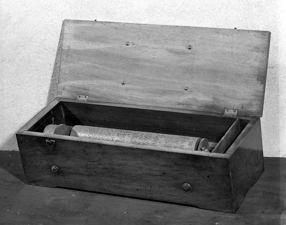 scatola musicale - produzione svizzera (sec. XIX)