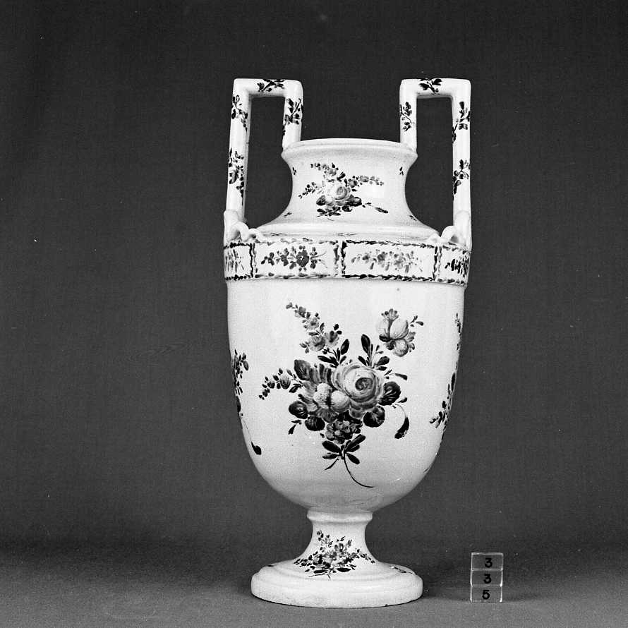 motivi decorativi floreali (vaso) - manifattura Ferniani (sec. XVIII)
