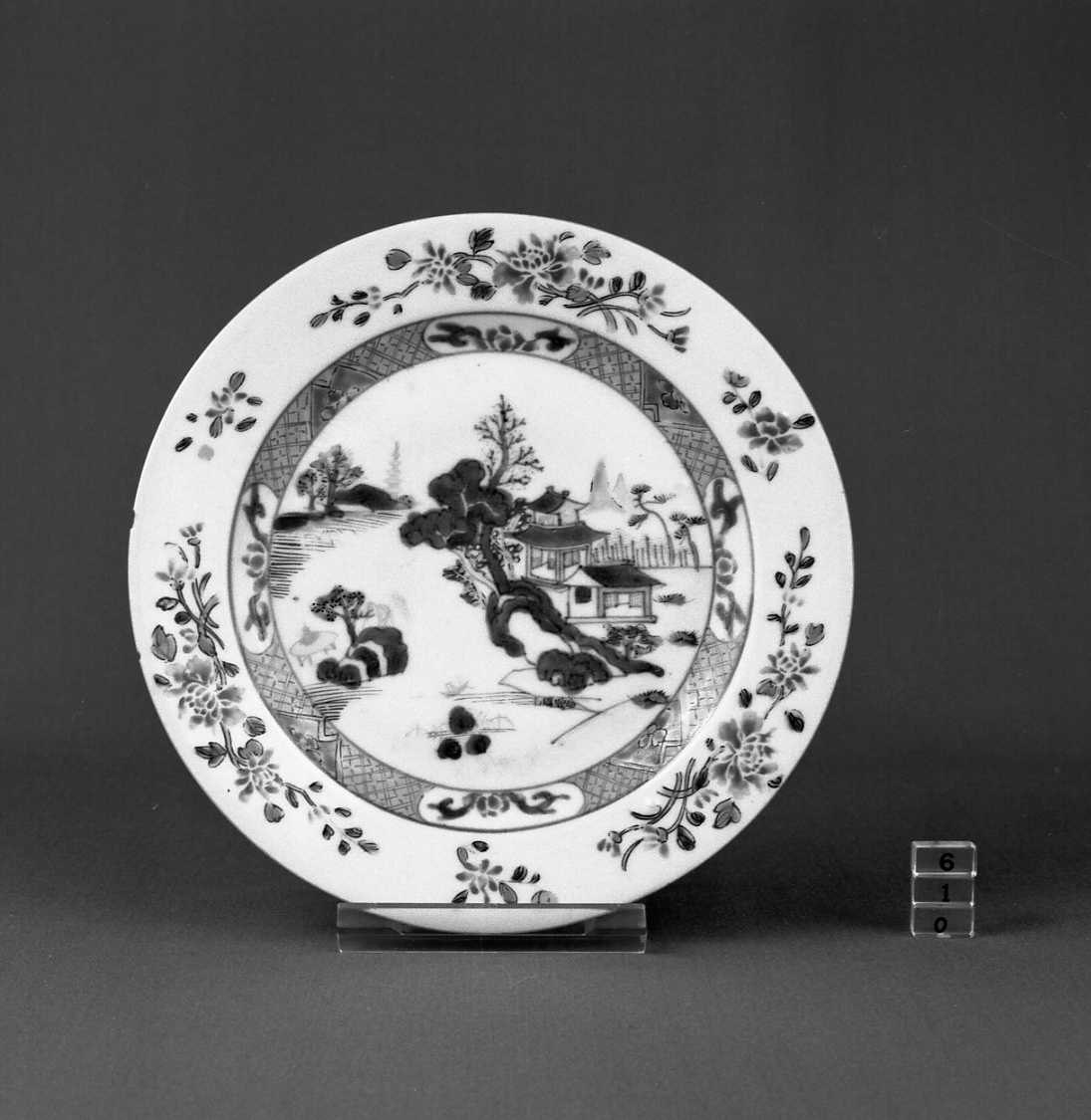 paesaggio orientale (piatto, insieme) - manifattura giapponese (sec. XVIII)