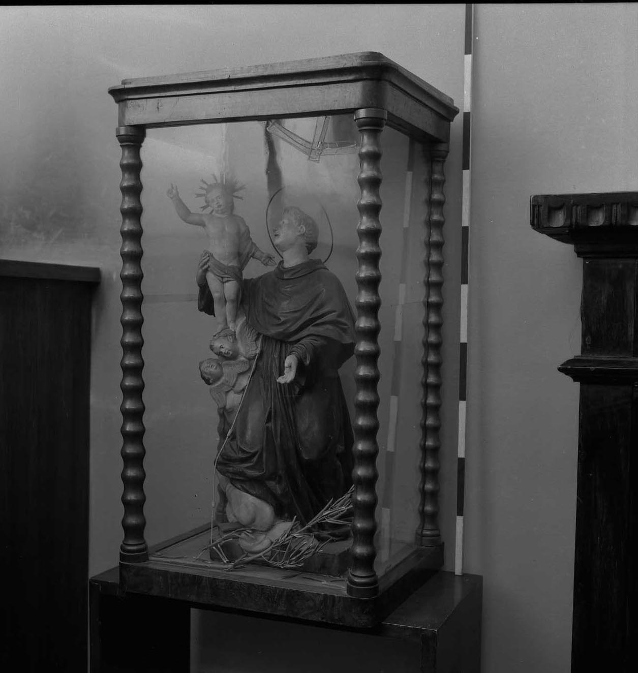 Sant'Antonio da Padova (statua) di Scandellari Filippo (scuola) (sec. XVIII)