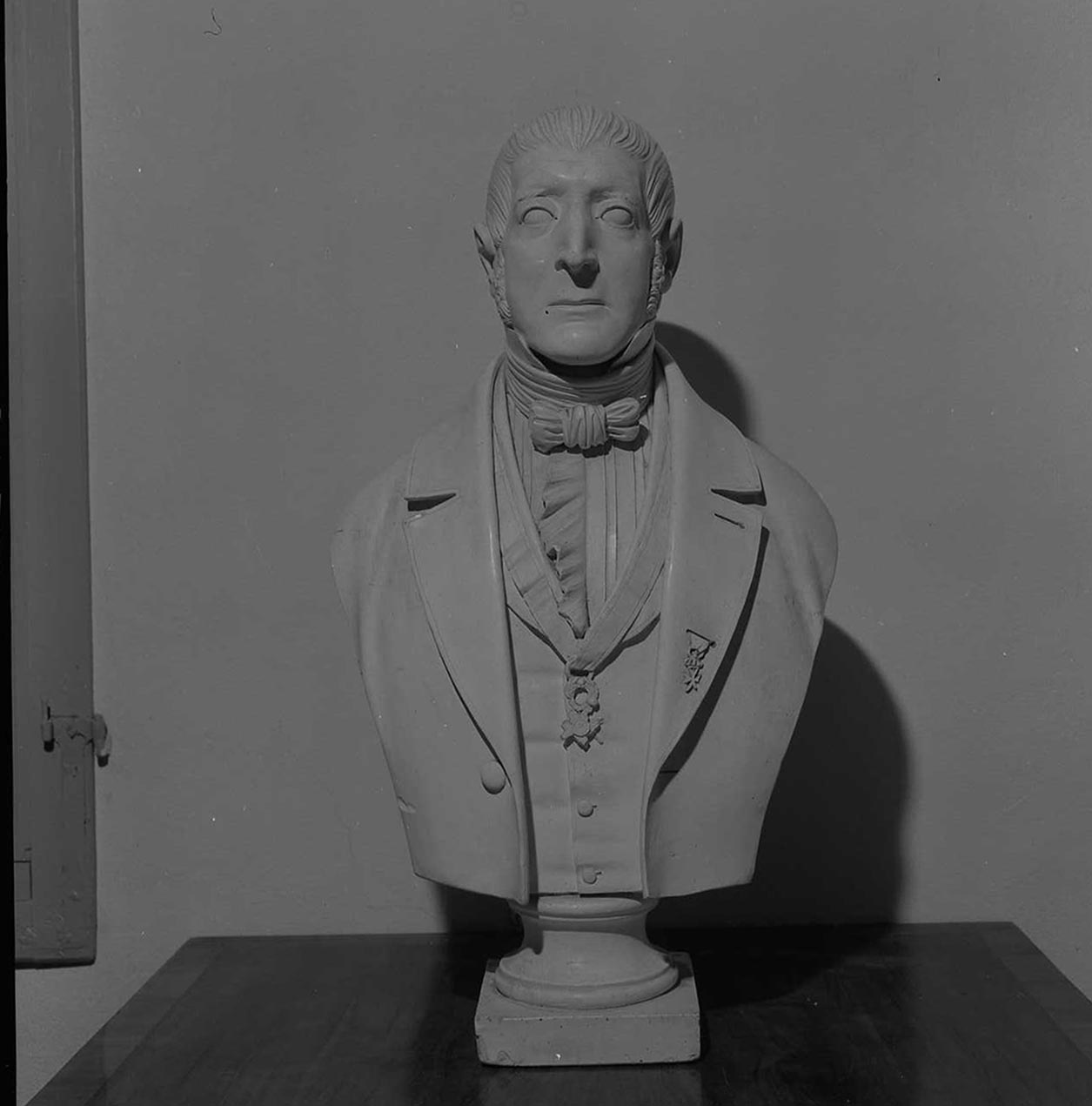 Ritratto del Conte Pietro Mazzolani, ritratto d'uomo (busto) - ambito faentino (sec. XIX)