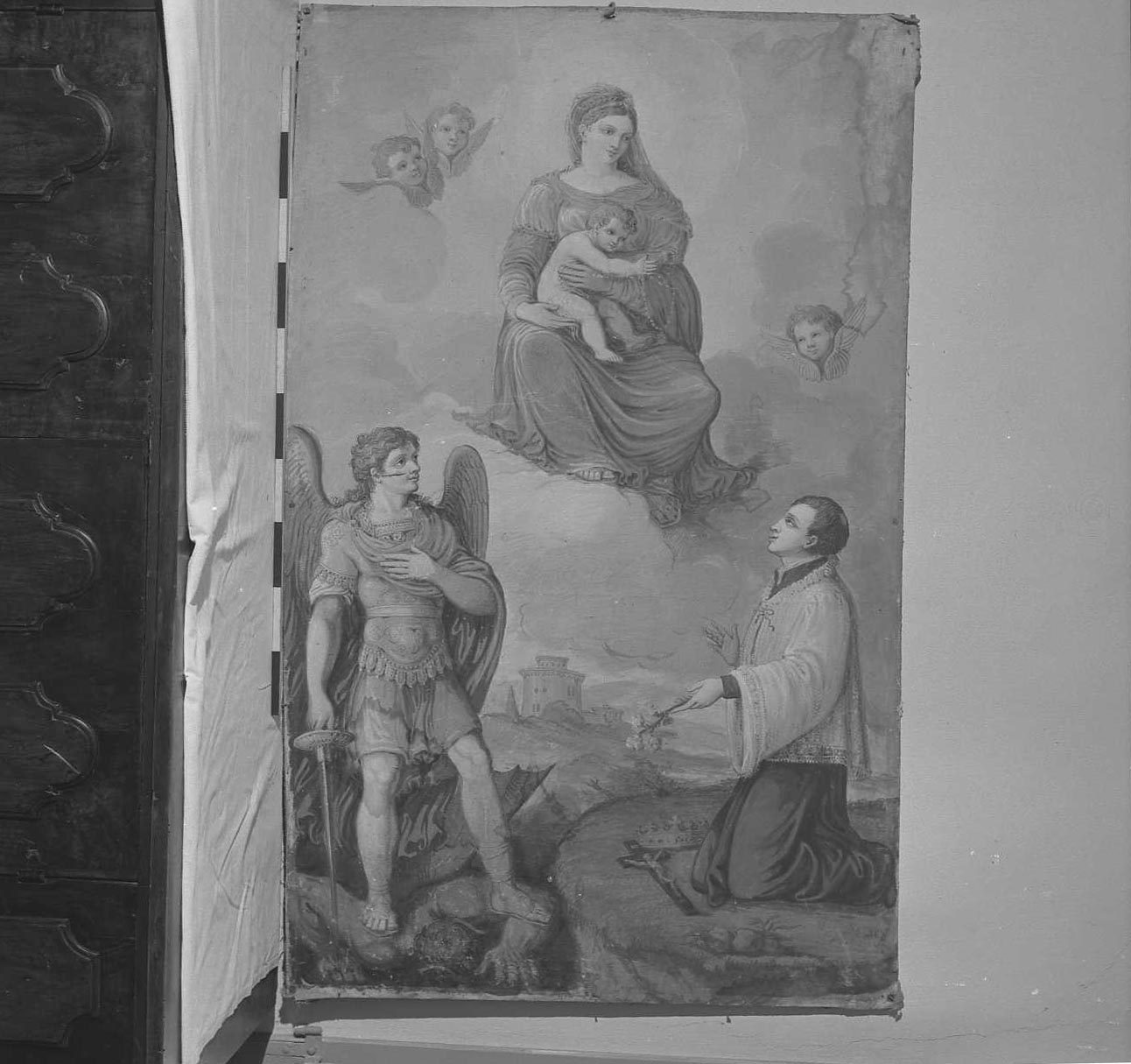 Madonna con Bambino, San Michele Arcangelo e San Luigi Gonzaga (dipinto) di Bertolani Gaetano (attribuito) (prima metà sec. XIX)