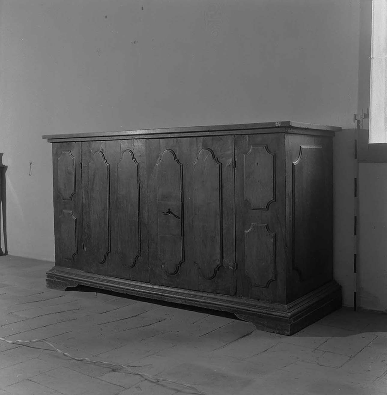 credenza - bottega romagnola (secc. XVII/ XVIII)