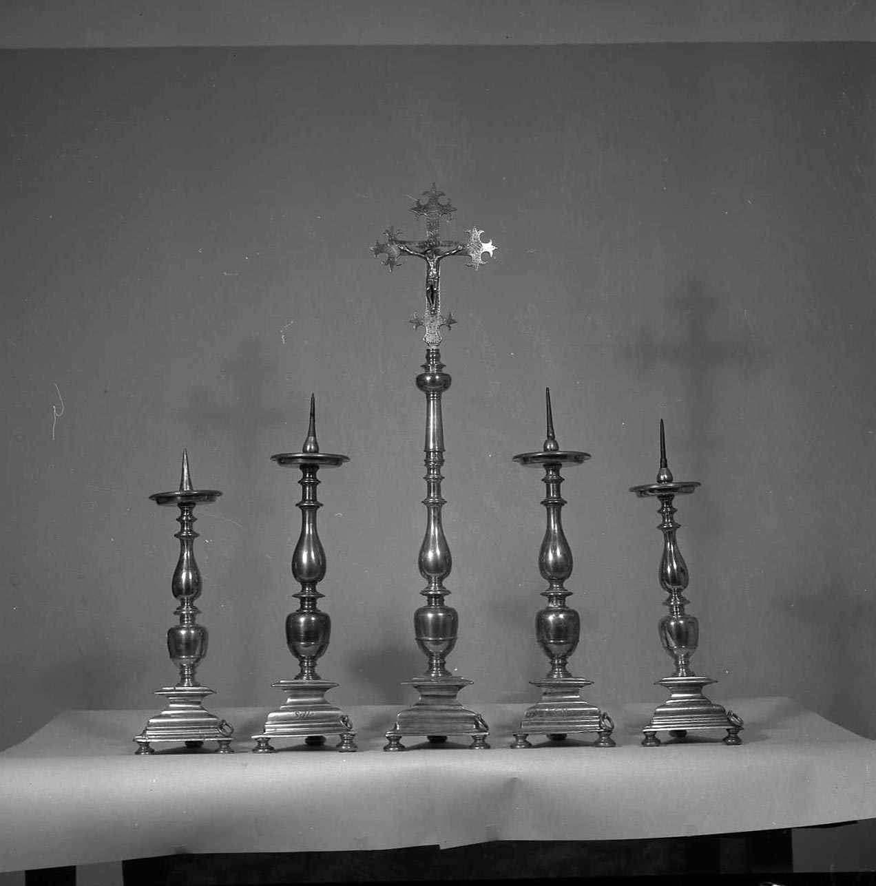 croce d'altare - bottega romagnola (fine/inizio secc. XVI/ XVII)