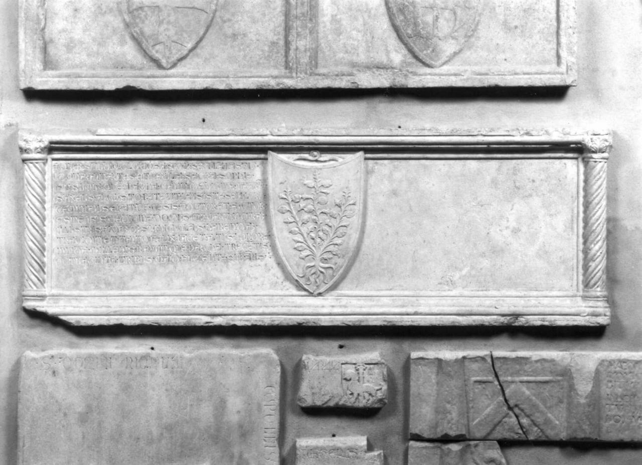 lapide tombale - bottega modenese (sec. XIV)