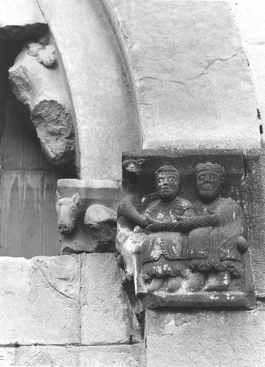 due figure maschili sedute (capitello) di Antelami Benedetto (scuola) (fine sec. XII)