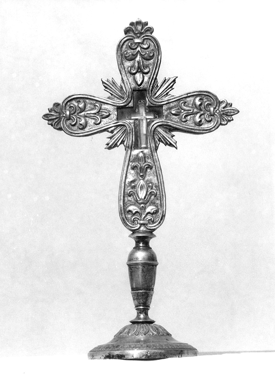 reliquiario - a croce - produzione emiliana (sec. XIX)