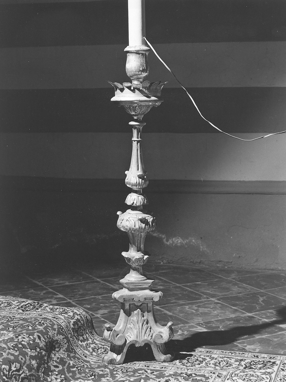 candeliere d'altare, serie - bottega piacentina (sec. XIX)