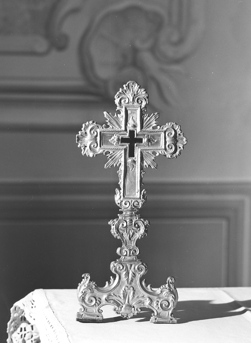 reliquiario - a croce - bottega piacentina (seconda metà sec. XVIII)