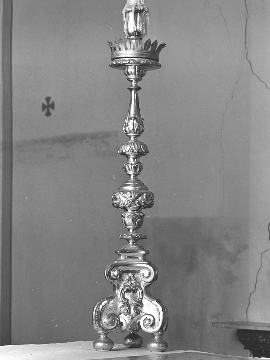 candeliere d'altare, serie - produzione emiliana (seconda metà sec. XVIII)