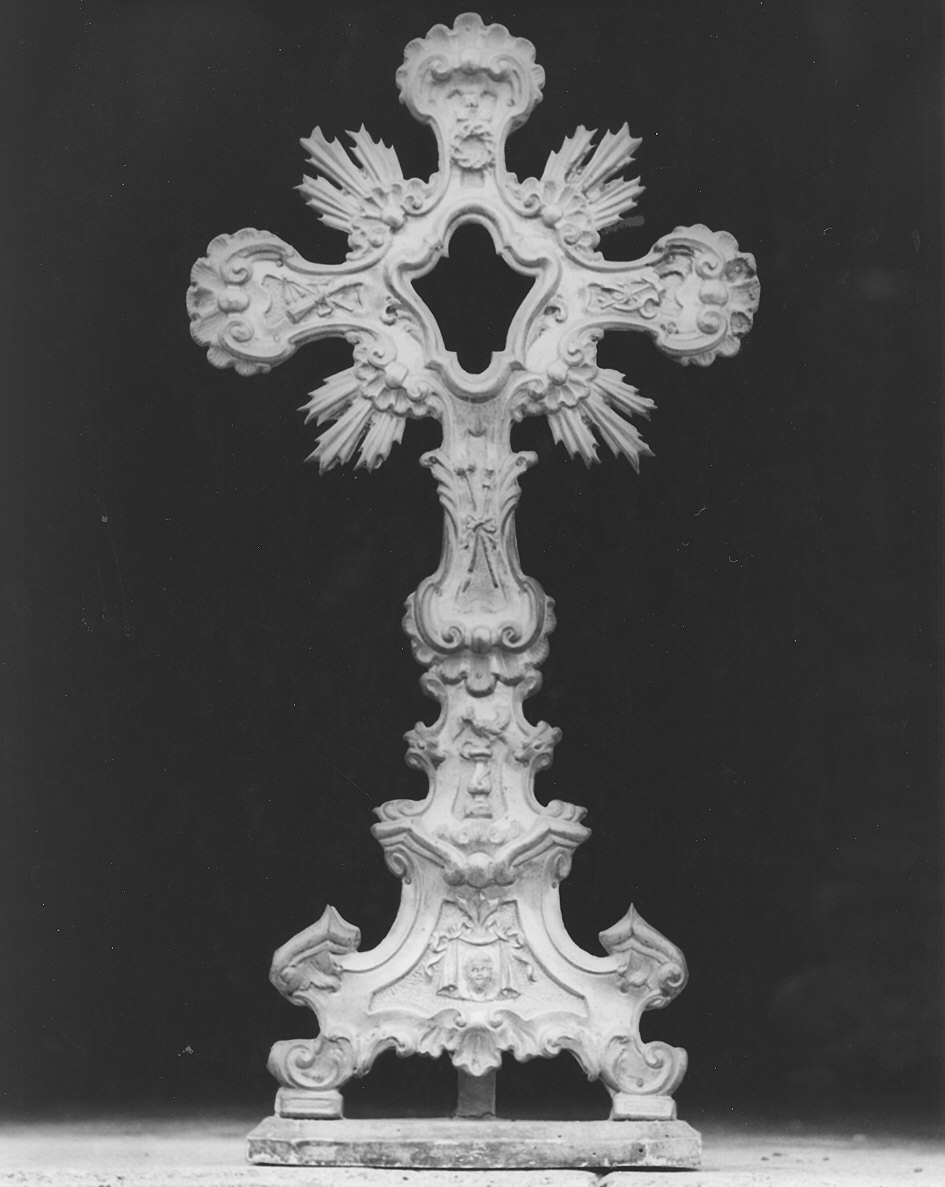 reliquiario - a croce - bottega piacentina (prima metà sec. XIX)