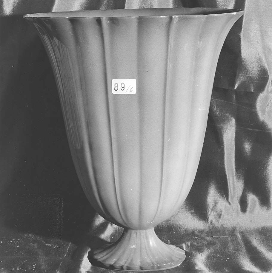 vaso di Fabbrica Richard-Ginori (seconda metà sec. XIX)