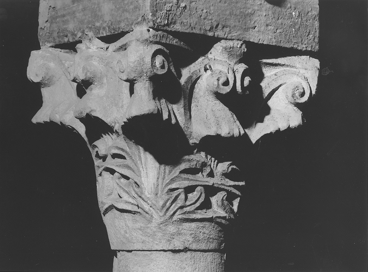 capitello corinzio - ambito emiliano-lombardo (secc. XI/ XII)
