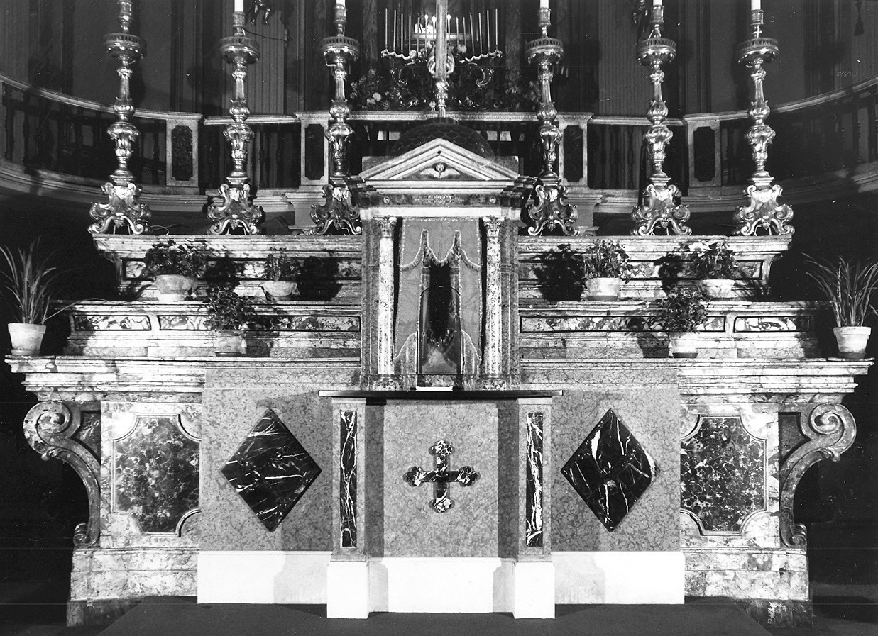 altare maggiore di Voglioni Angelo (attribuito) (sec. XIX)