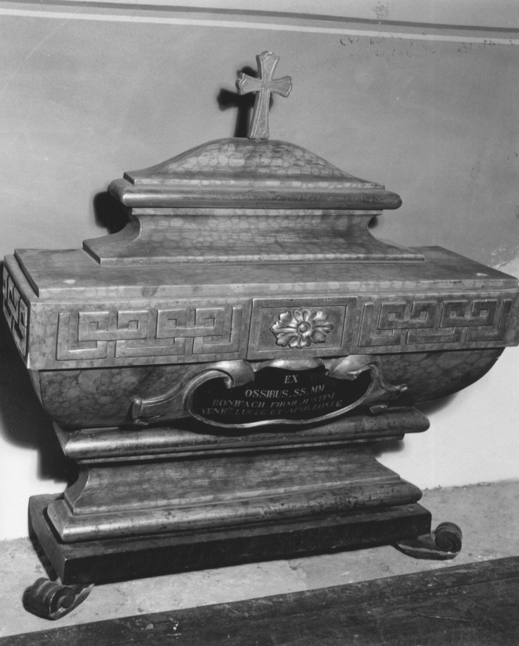 urna - a sarcofago - bottega parmense (fine/inizio secc. XIX/ XX)