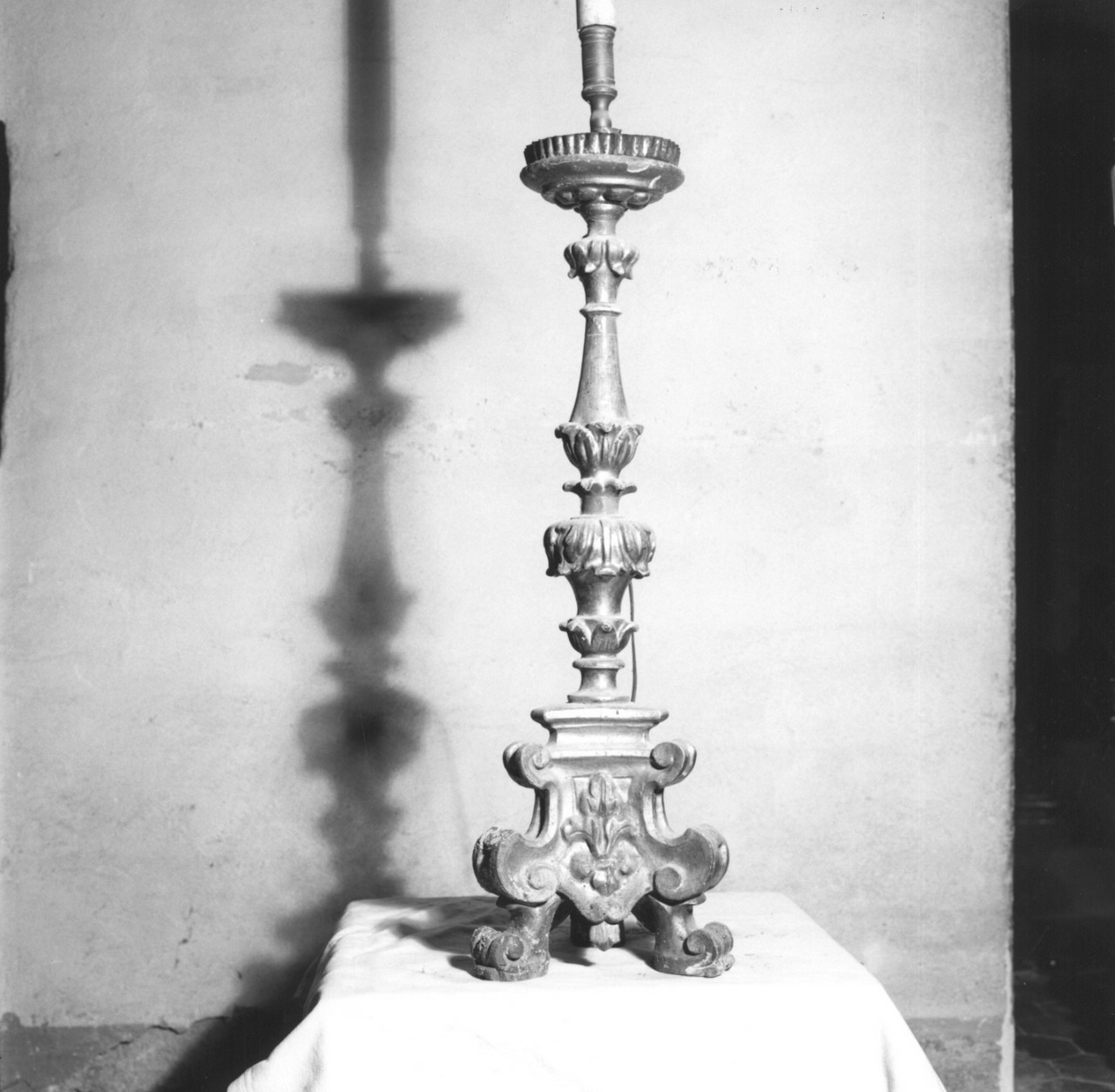 candeliere d'altare, serie - bottega parmense (seconda metà sec. XIX)