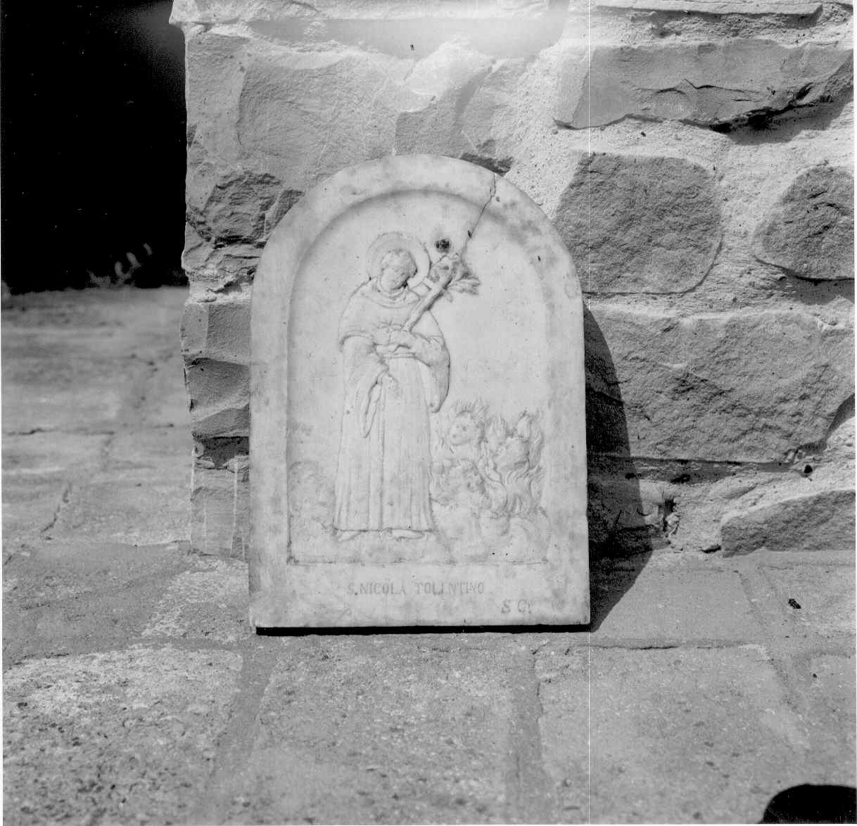 Maestà di San Nicola, San Nicola da Tolentino e Anime del Purgatorio (rilievo) - bottega carrarese (seconda metà sec. XIX)
