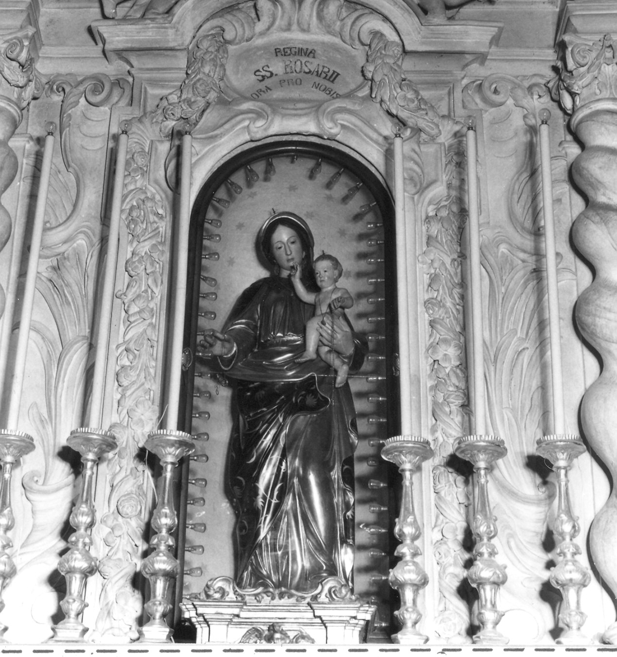 Madonna del Rosario (statua) di Borella Domenico (sec. XIX)