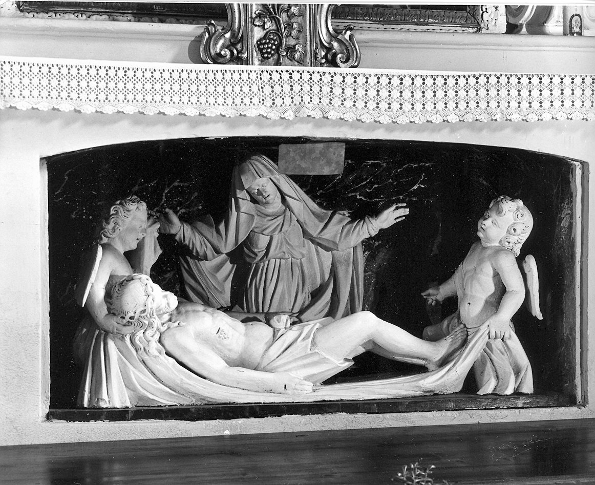 Cristo morto//Madonna//putti (gruppo scultoreo) - ambito emiliano (prima metà sec. XVII)