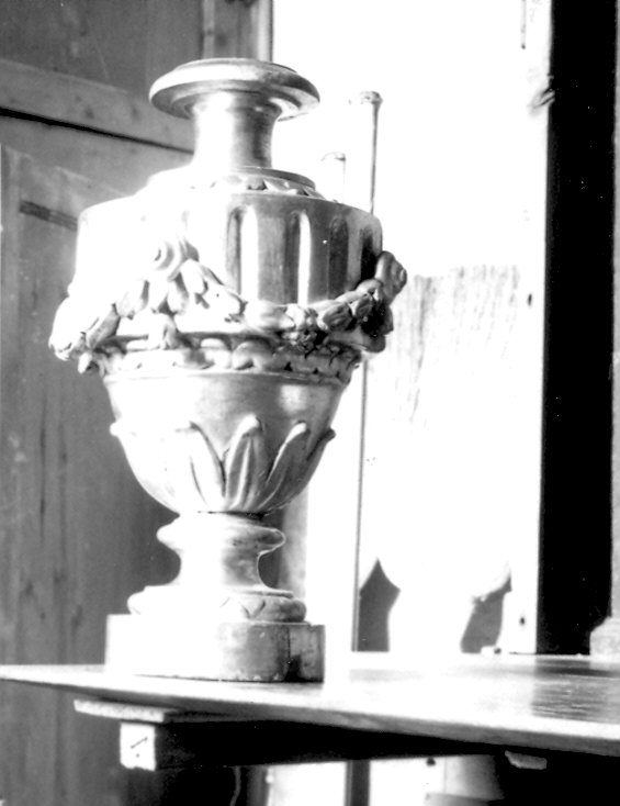 vaso d'altare con composizione floreale, serie - ambito parmense (inizio sec. XIX)