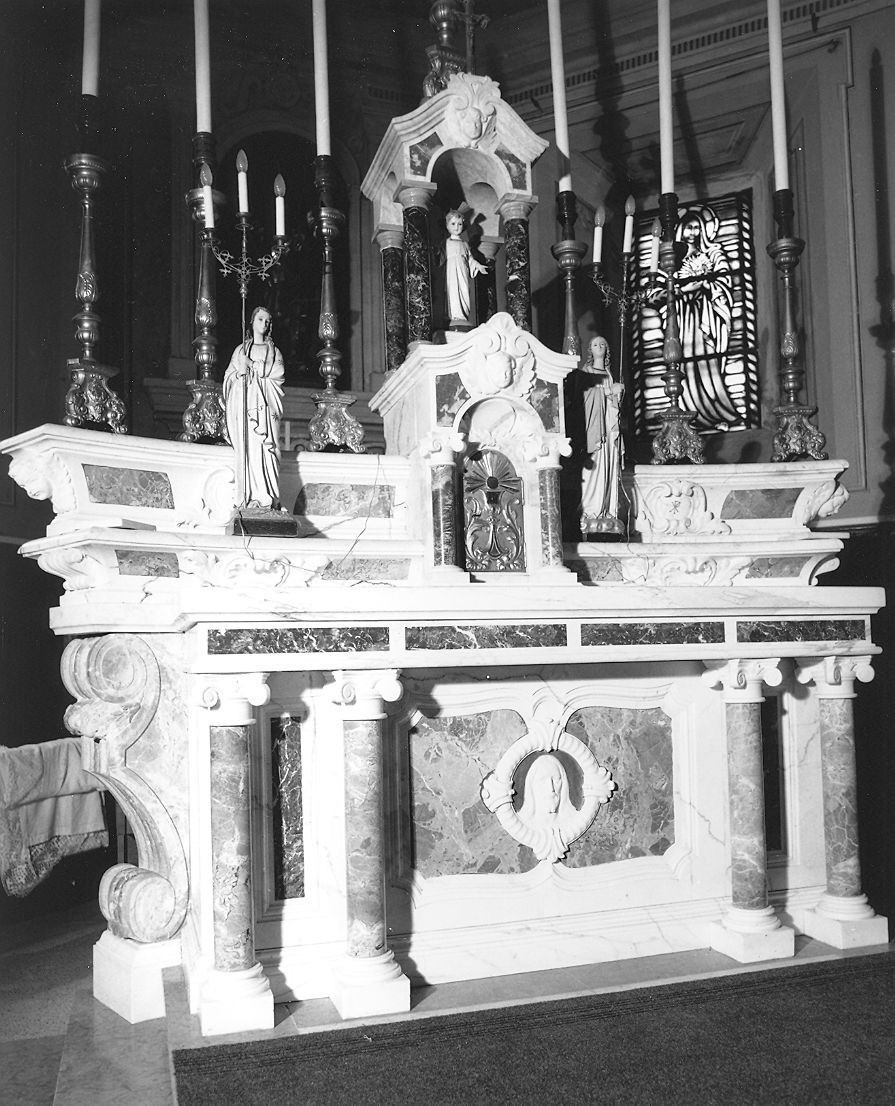 altare maggiore di Del Bianco Arturo (sec. XX)