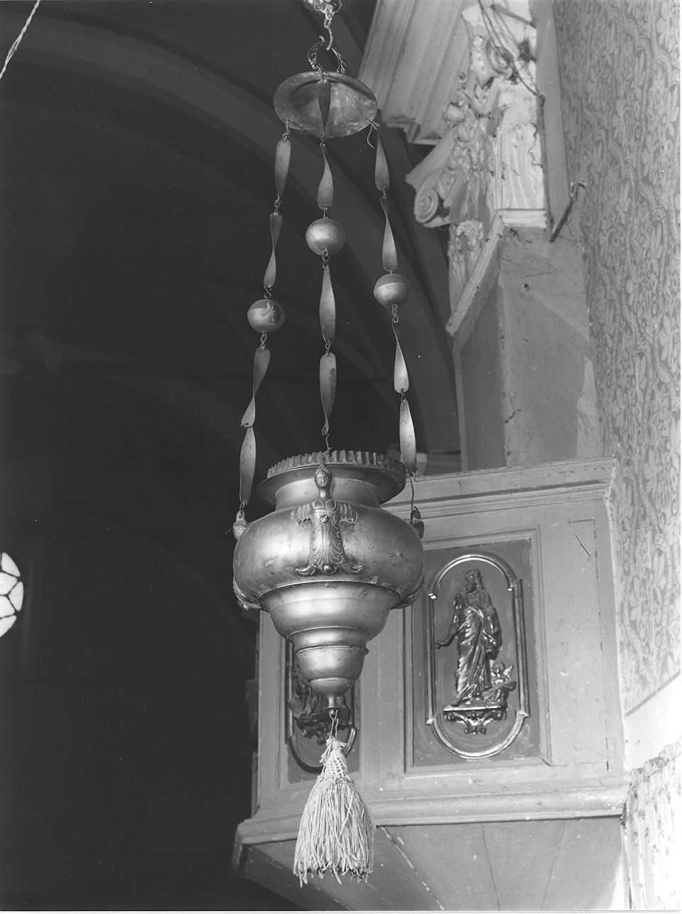 lampada pensile a vaso, serie - ambito parmense-piacentino (sec. XIX)