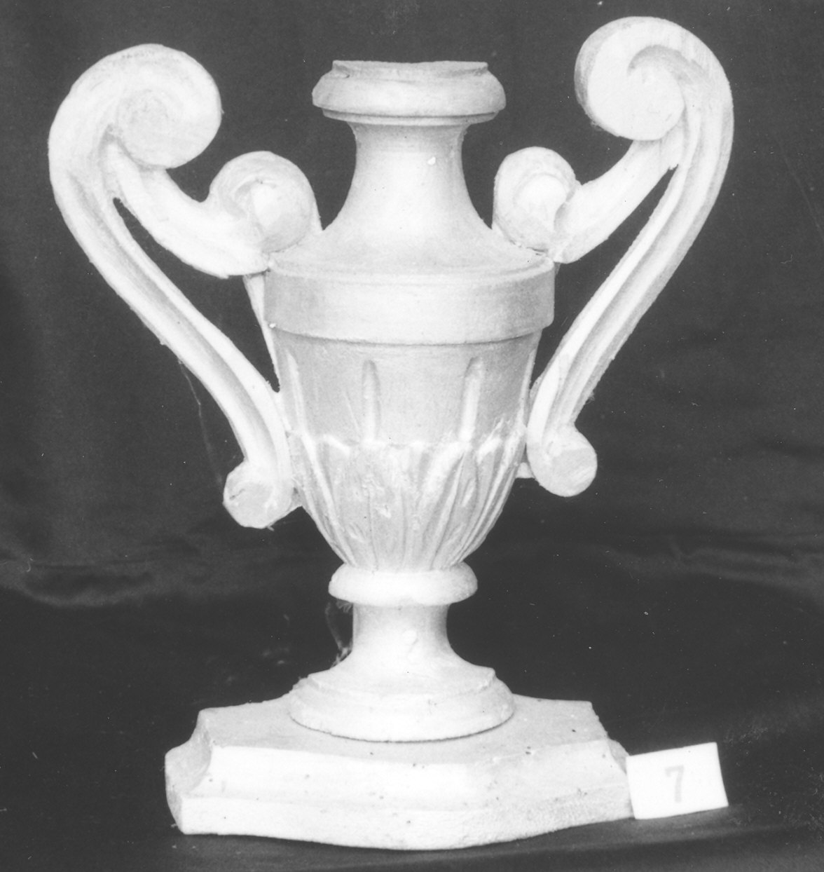 vaso d'altare per composizione floreale - ambito parmense (sec. XIX)