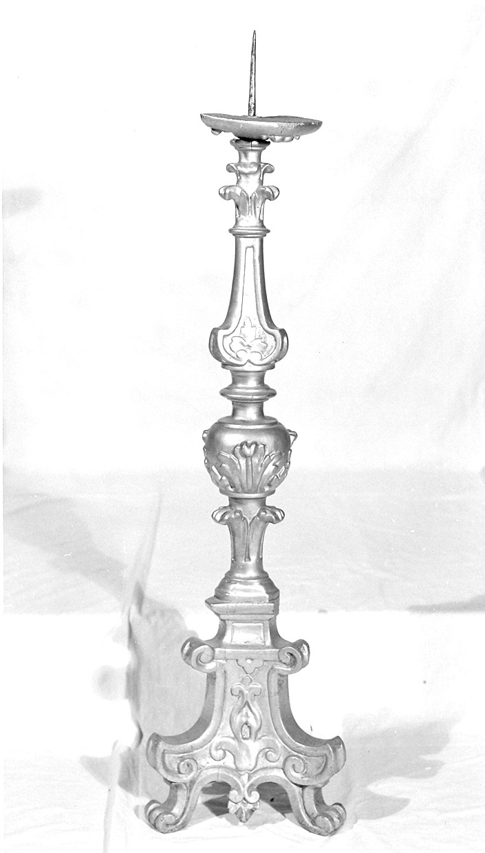 candeliere d'altare, serie - ambito parmense (sec. XIX)