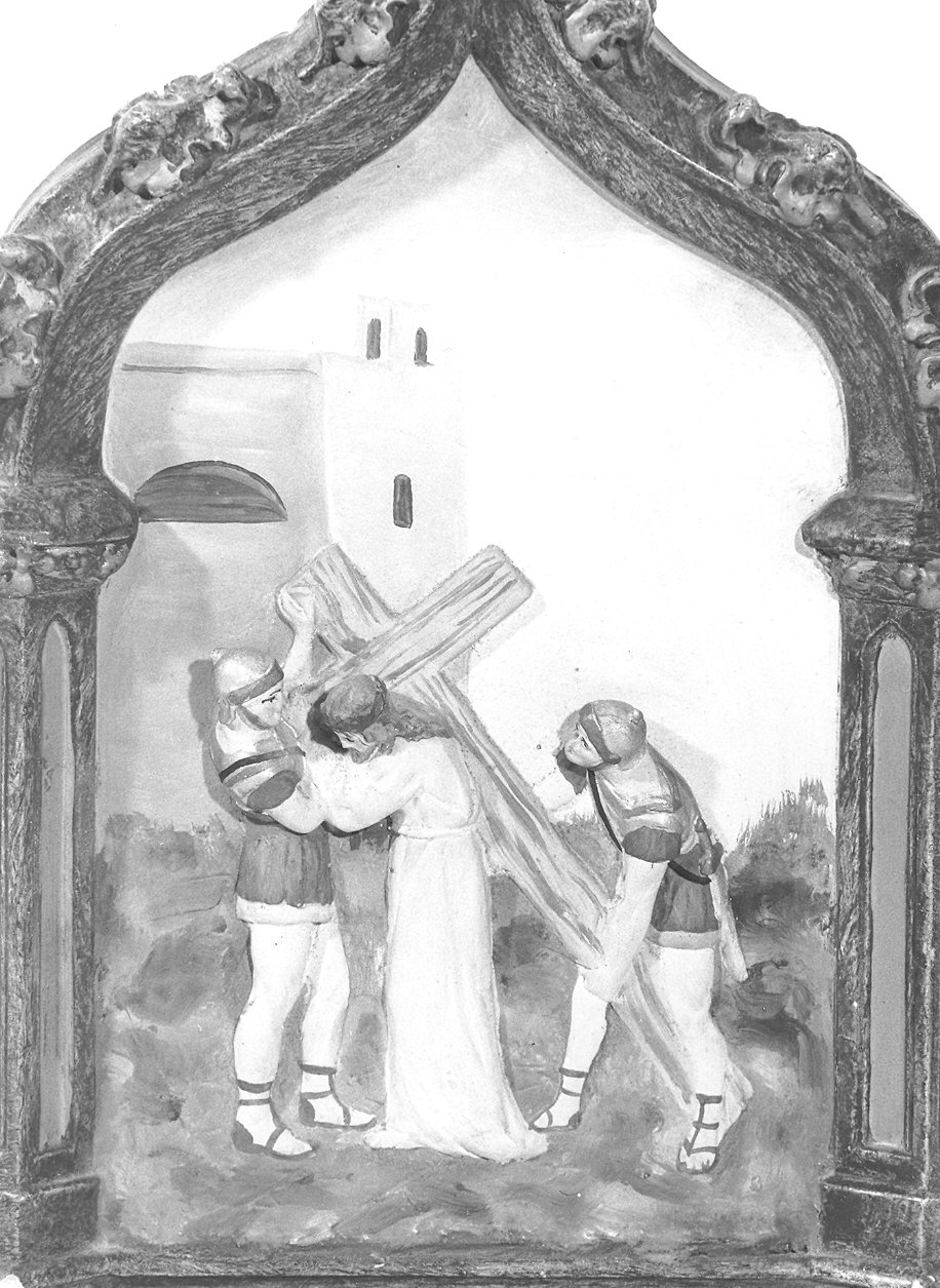 stazione II: Gesù caricato della croce (Via Crucis, elemento d'insieme) - produzione Italia settentrionale (primo quarto sec. XX)