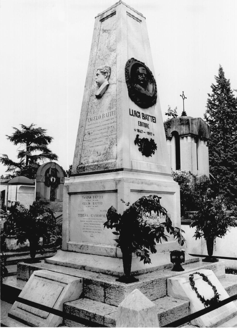 monumento funebre - a obelisco di Trombara Emilio (e aiuti) (seconda metà sec. XIX, sec. XX)