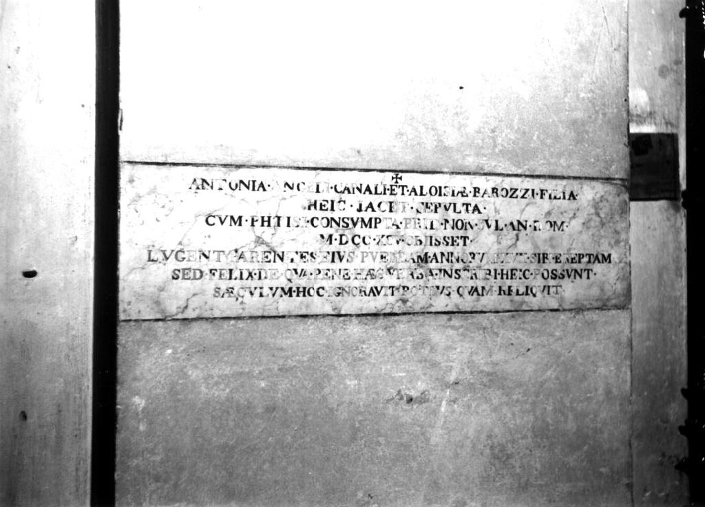 lapide tombale - ambito parmense (sec. XVIII)