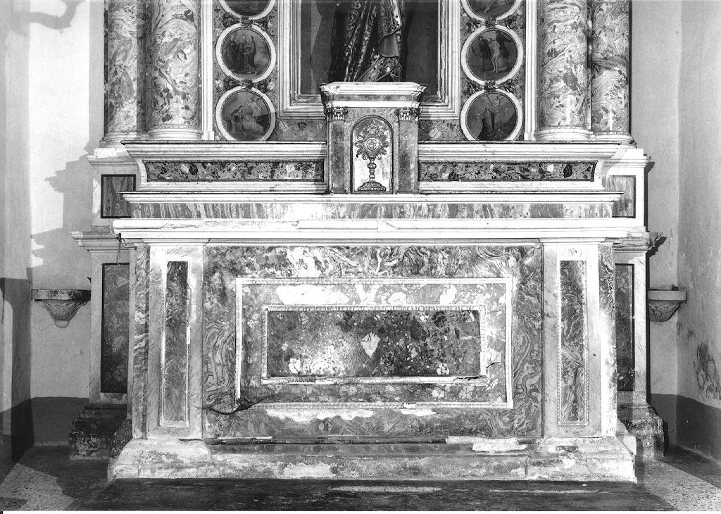 altare di Rusca Antonio (maniera) (sec. XVIII)
