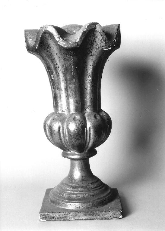 vaso d'altare per composizione floreale, serie - ambito parmense (sec. XIX)