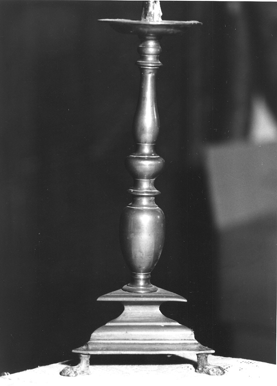 candeliere d'altare, serie - produzione parmense (fine sec. XIX)