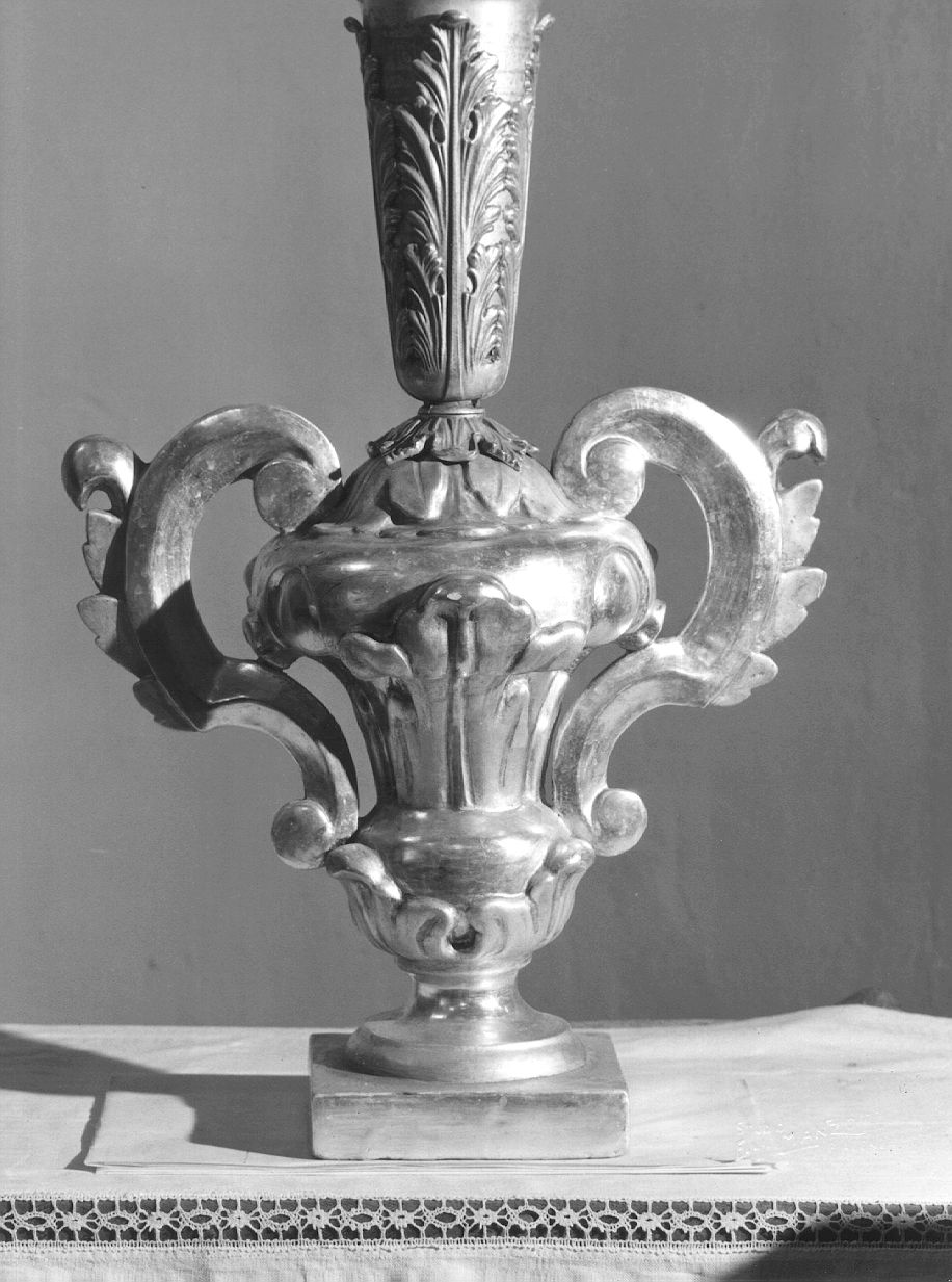 vaso d'altare per composizione floreale, serie - ambito piacentino (sec. XVIII)