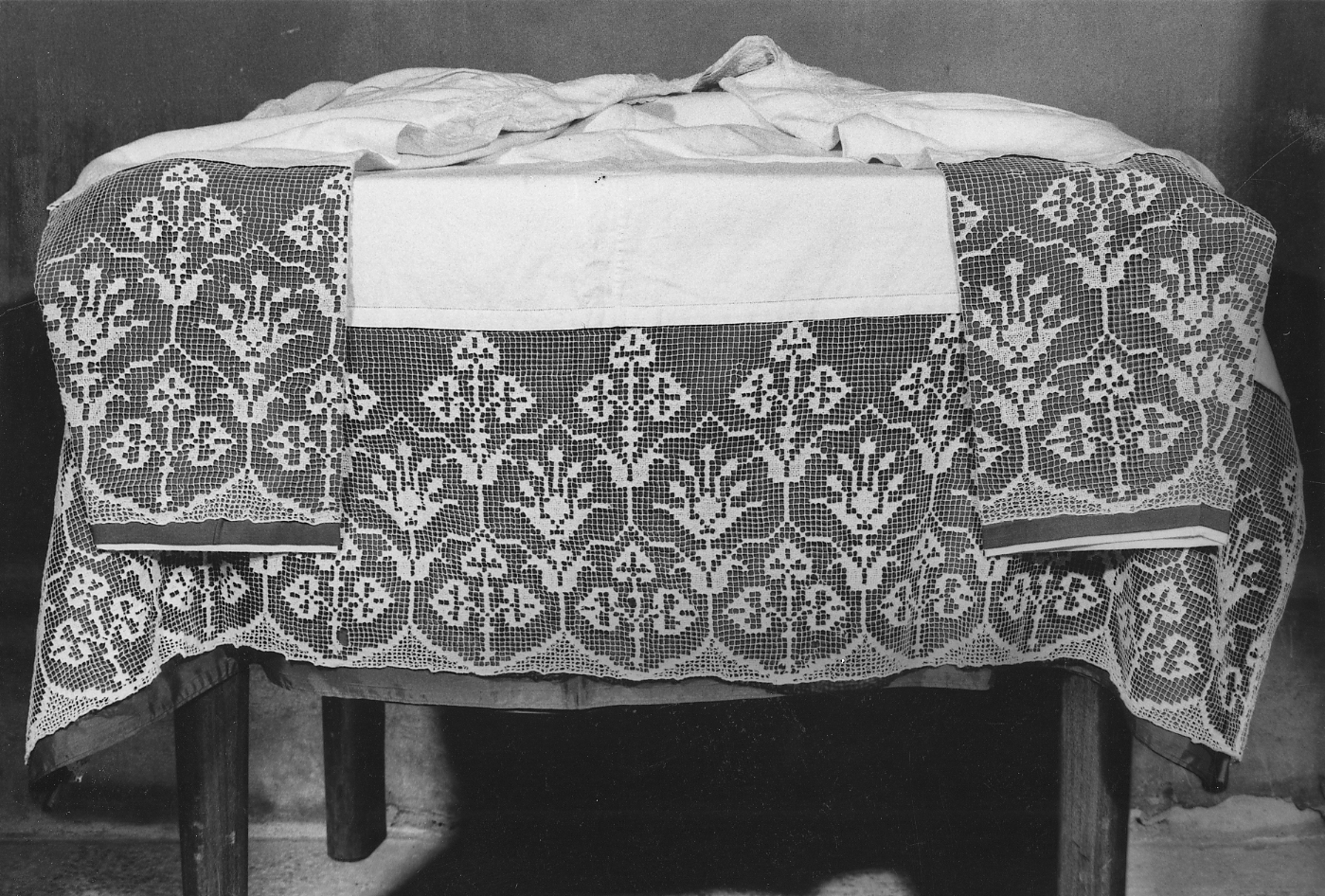 camice ecclesiastico - manifattura emiliana (sec. XIX)