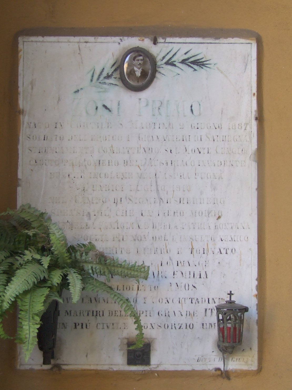 lapide commemorativa di De Giuli A (sec. XX)