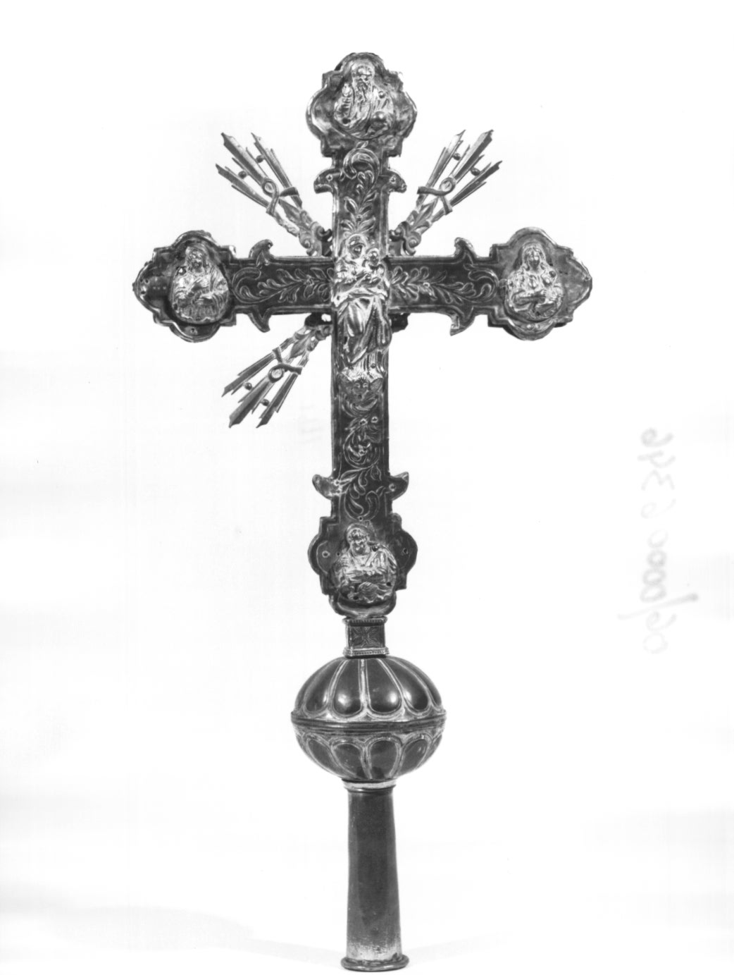 croce processionale - ambito austriaco (ultimo quarto sec. XVIII)