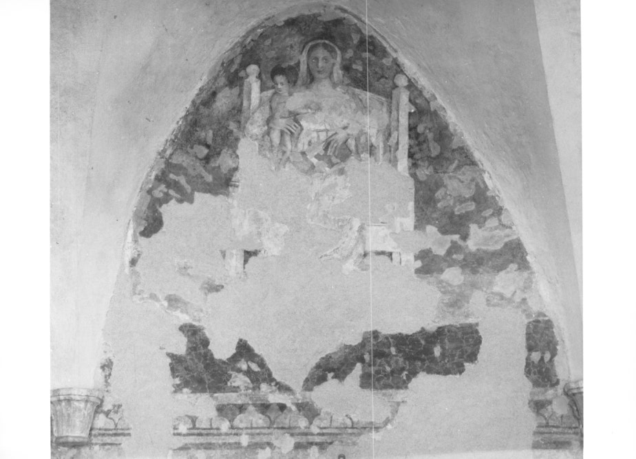 Madonna con bambino in trono (dipinto) - ambito Italia nord-orientale (sec. XVI)
