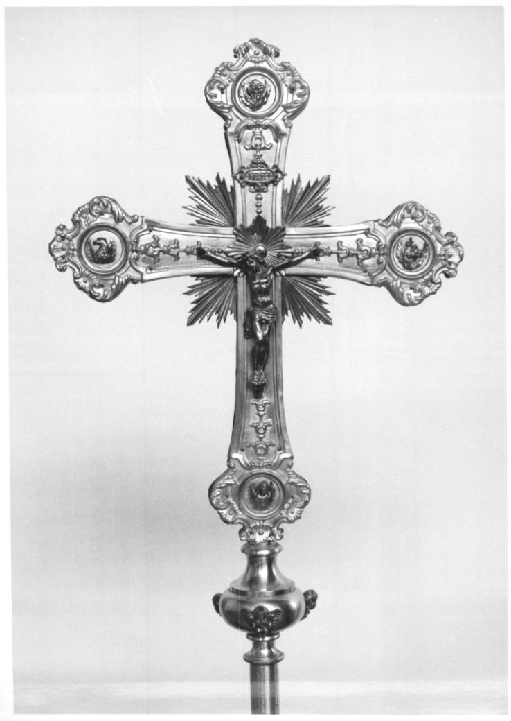 croce processionale - ambito Italia nord-orientale (prima metà sec. XX)