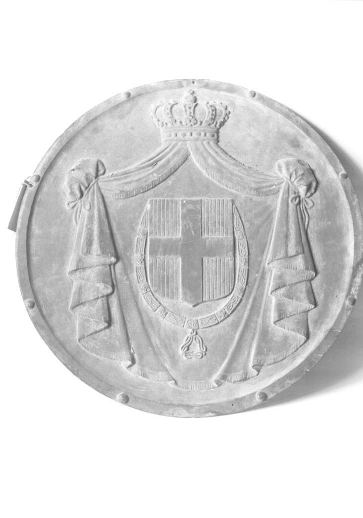 stemma di Casa Savoia (rilievo) - ambito europeo (sec. XX)